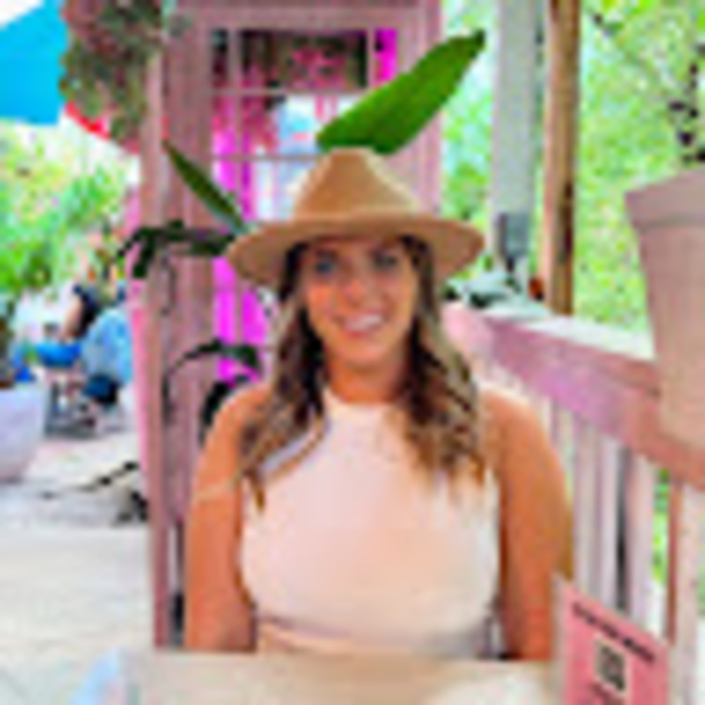 Meet your Posher, Cara